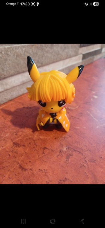 Figurine Pokemon Pikachu 
