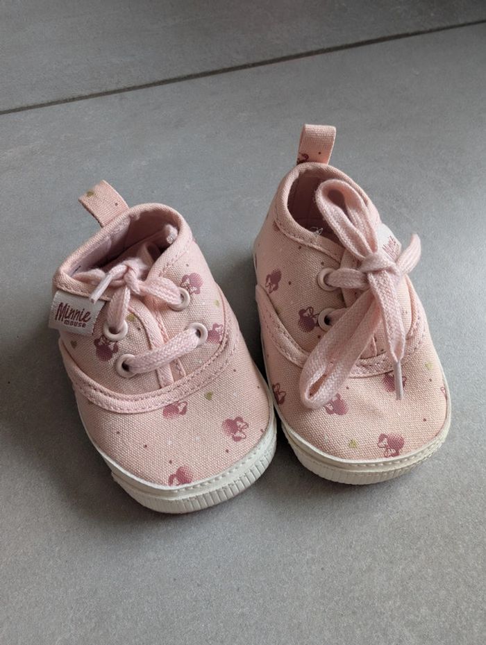 Chaussures/baskets bébé