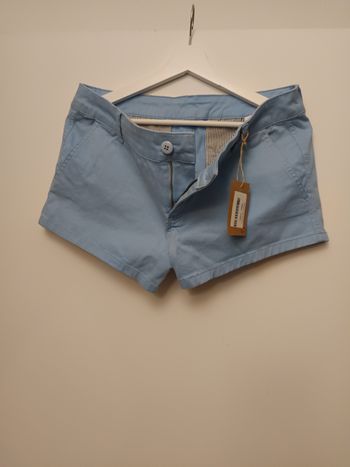 short blue
