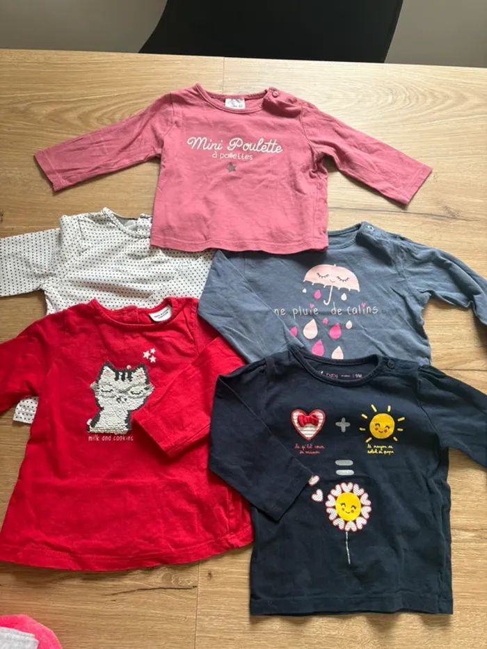 lot de t shirt à ML 9 mois