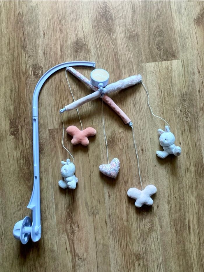 Mobile musical bébé Domiva