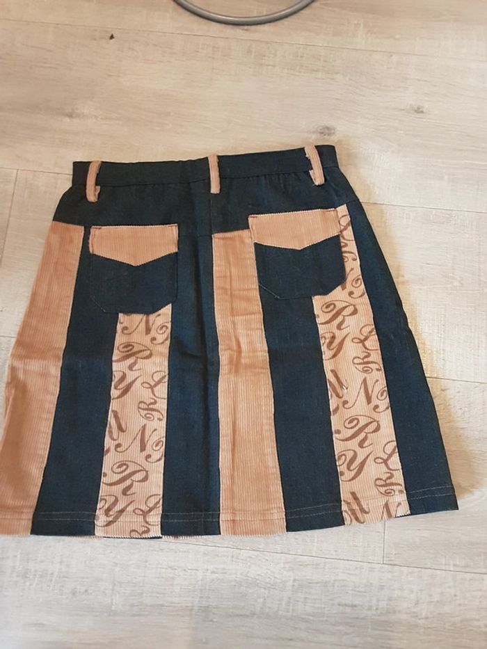 Jupe Tape à l œil 10ans Neuve - photo numéro 2