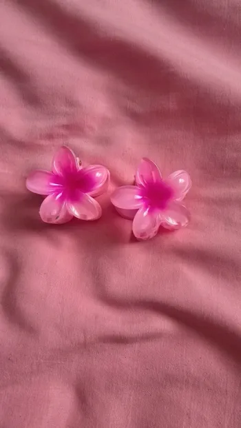 Lot x 2 petites pinces à cheveux fleurs d'hibiscus neuf