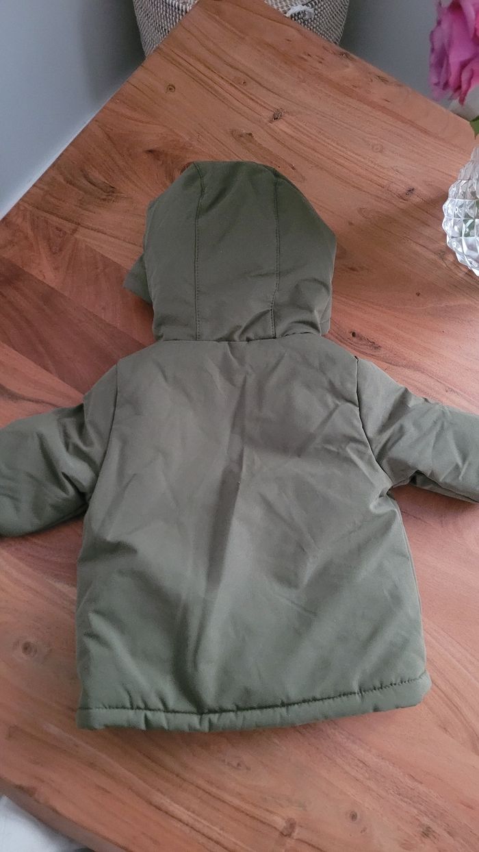 Parka chaude à capuche 6 mois neuve - photo numéro 4