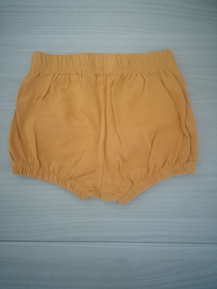 Short moutarde - photo numéro 2