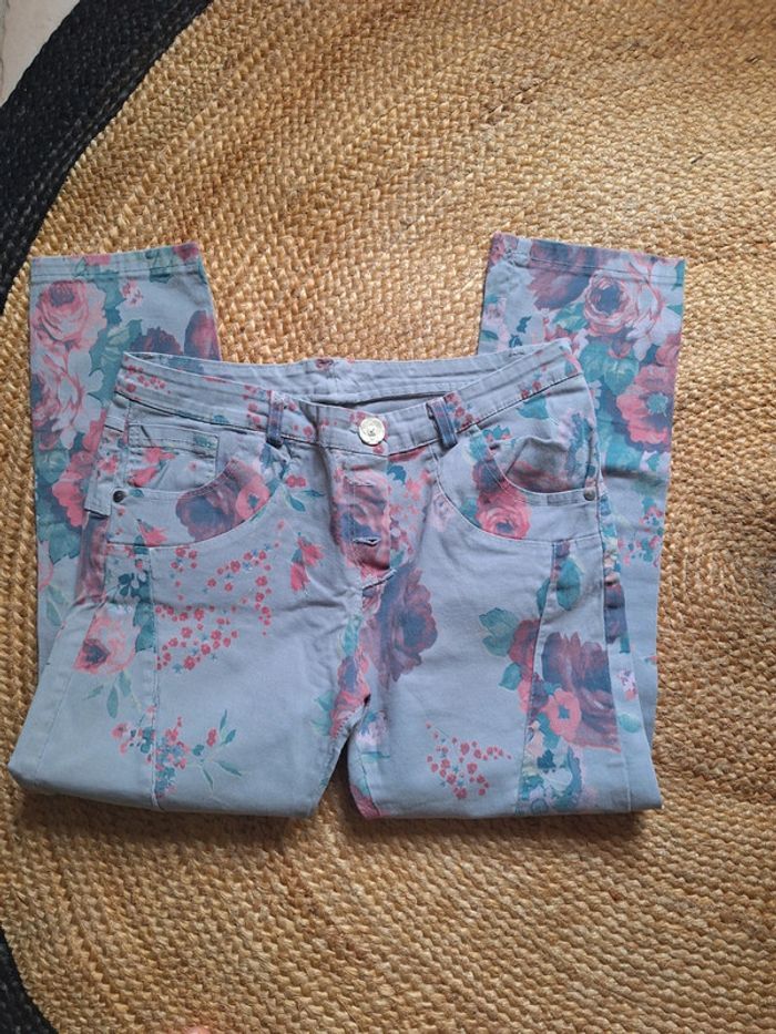 Joli pantalon fleuri - photo numéro 10