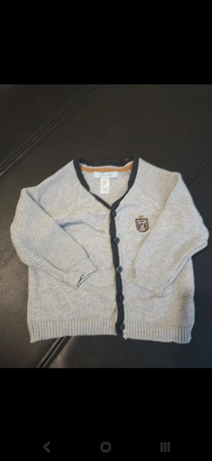 Gilet Obaibi 6 mois
Comme neuf