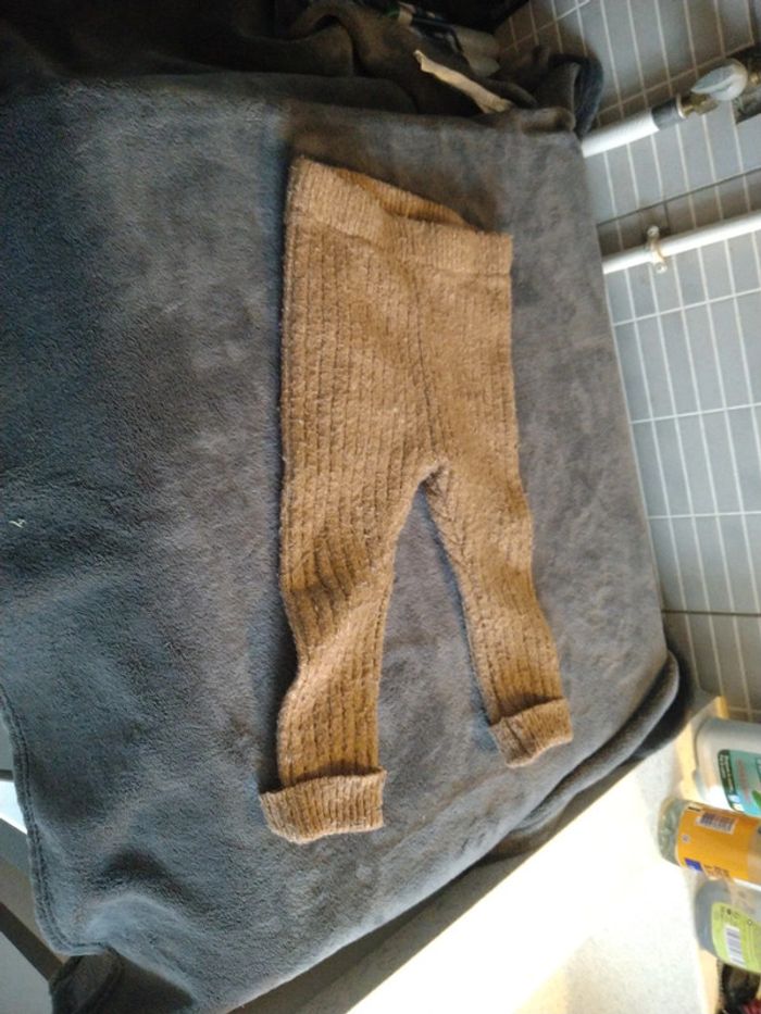 2 pantalons style détente Kiabi 12 mois - photo numéro 2