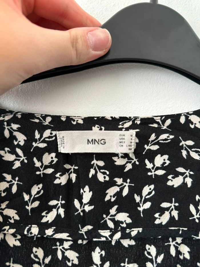Blouse courte manches 3/4 fleurie noir blanc taille M Mango - photo numéro 6