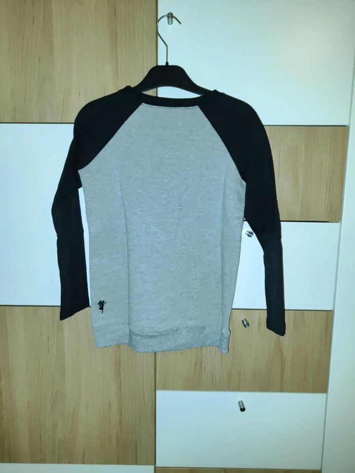 Sweat gris et noir - photo numéro 3