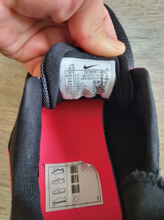 Basket nike légère pointure 37.5 - photo numéro 6