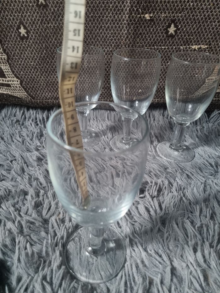 Lot 4 verres à pieds - photo numéro 3