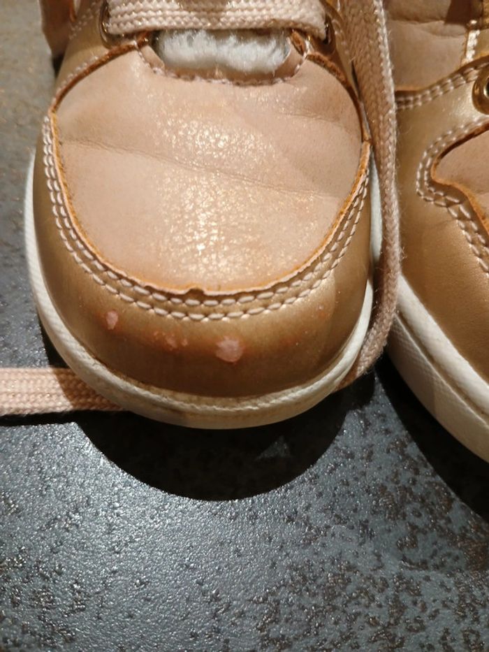 Chaussures taille 22 - photo numéro 2