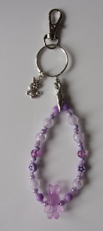 Porte clé ou Déco de sac à main lapin givré Violet