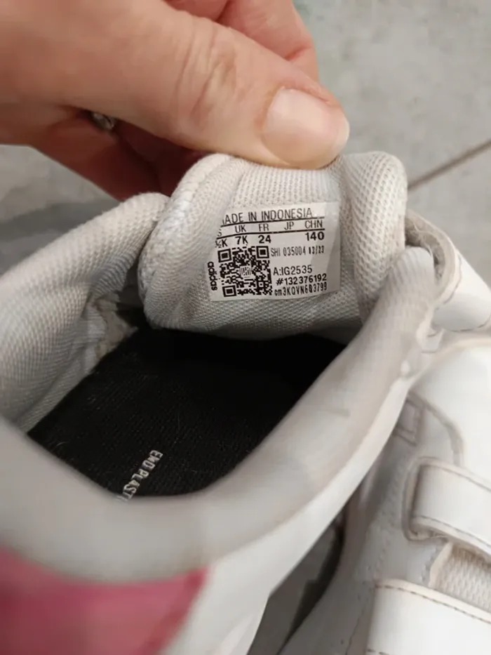 Basket adidas blanche 24 - photo numéro 5