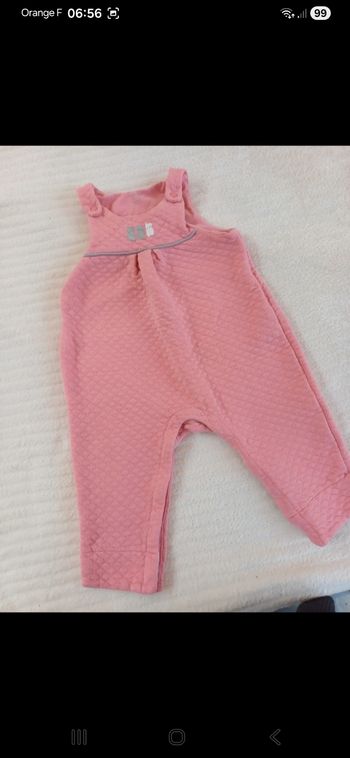 Combinaison bébé taille 9 mois