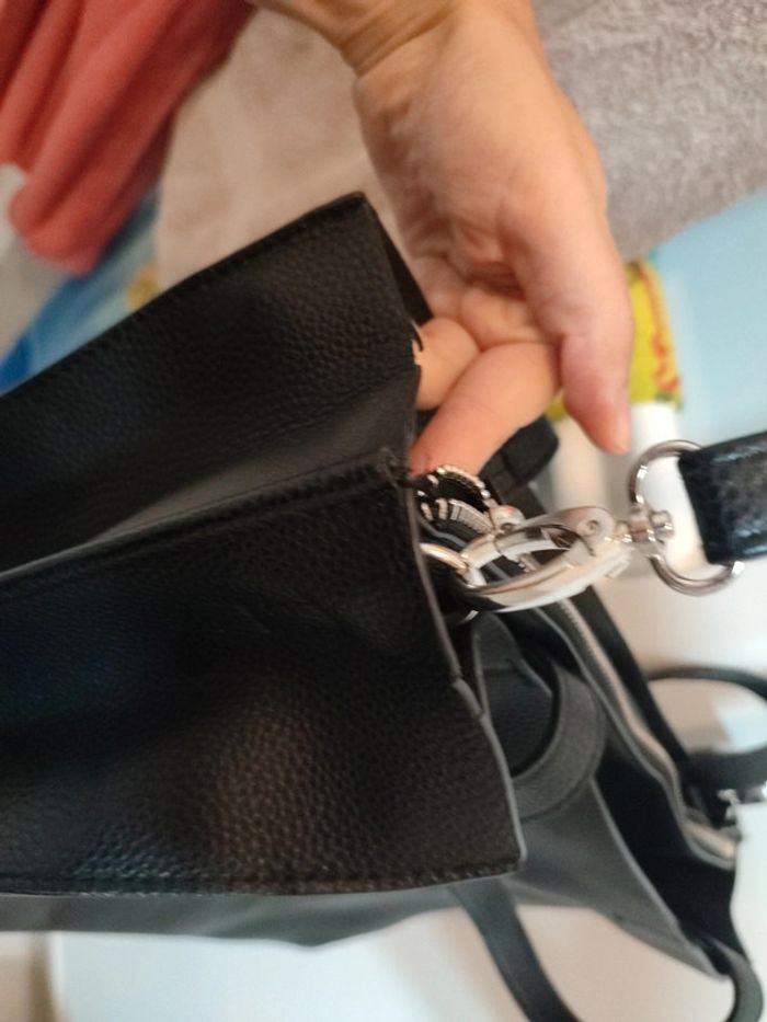 Sac Bershka - photo numéro 5