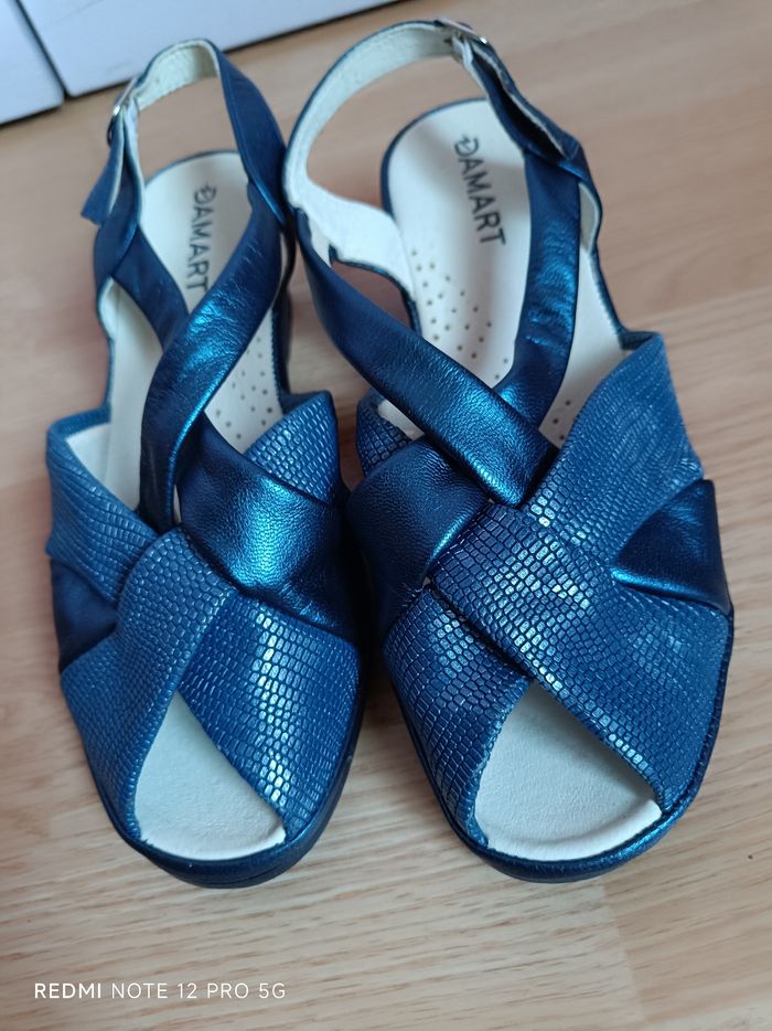 Ballerines marine Damart ouvertes P.38 - photo numéro 2