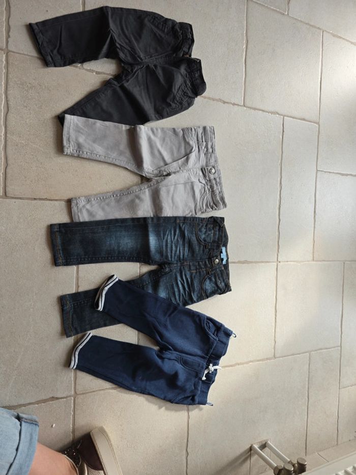 Lot 4 pantalons 12 mois