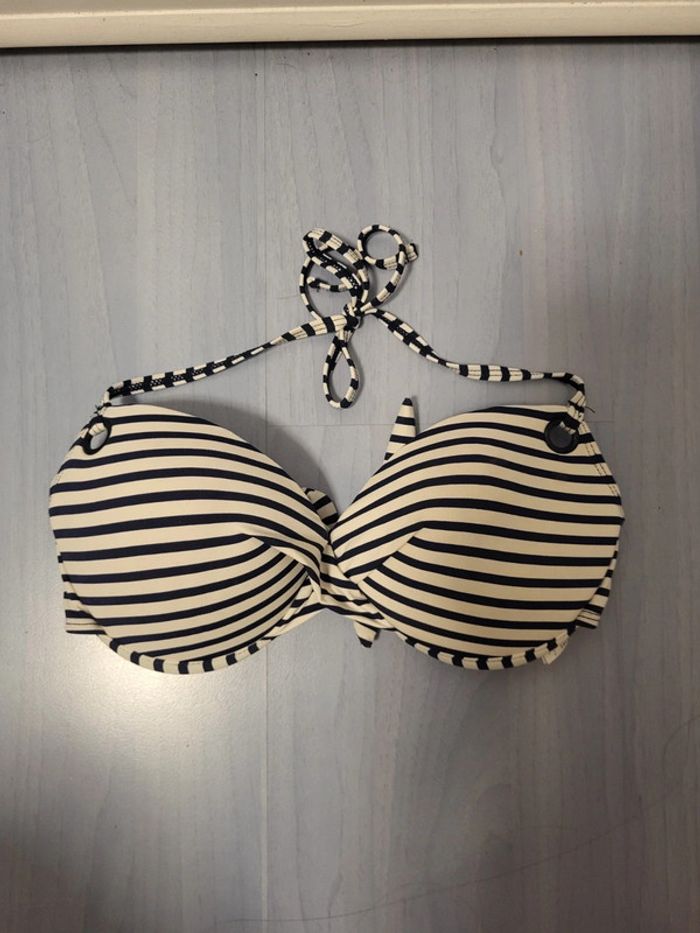 Superbe haut de maillot de bain