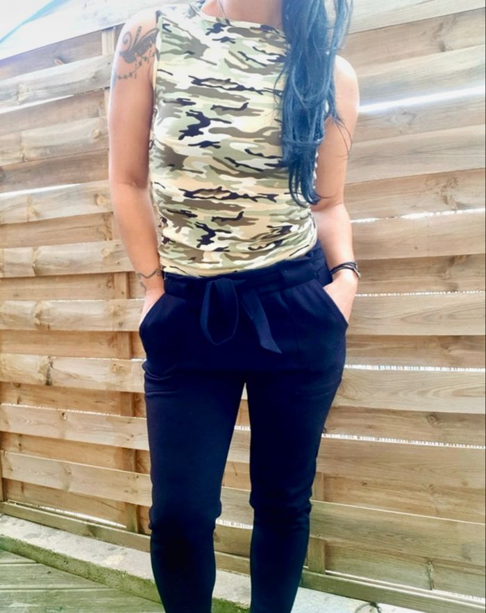 Top débardeur imprimé militaire Y2K - photo numéro 3