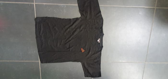 Tee-shirts noir - photo numéro 2