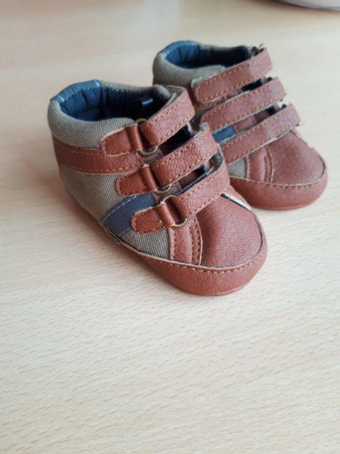 Chaussures bébé 6/12 mois - photo numéro 2
