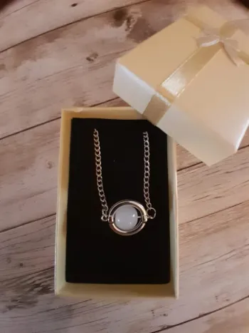 Collier pendentif, pierre de Lune, Bella Swan, Twilight