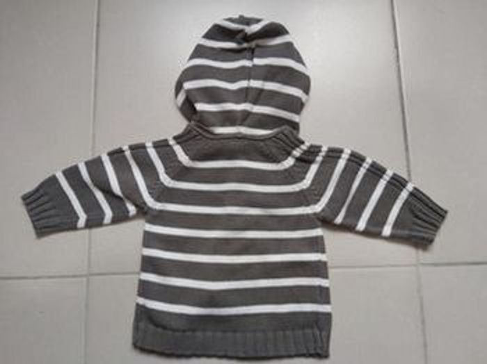 Gilet à capuche 6 mois - photo numéro 3