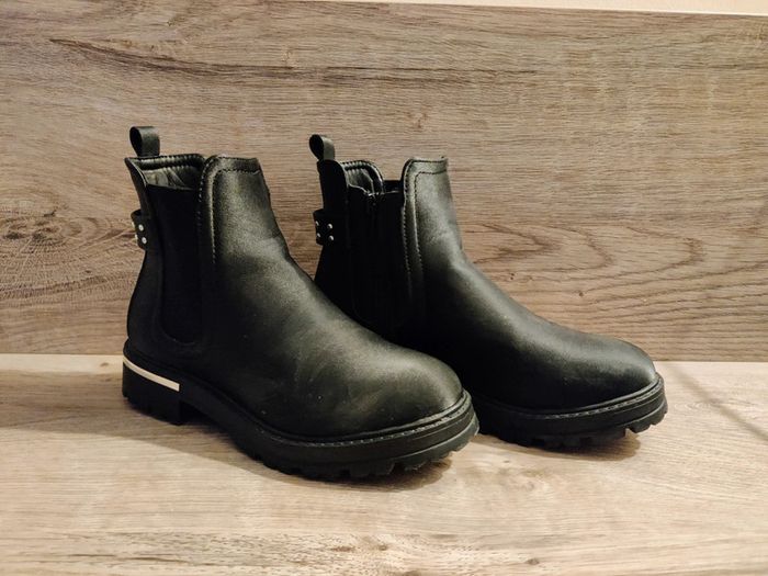 Bottines noires p32 - photo numéro 3