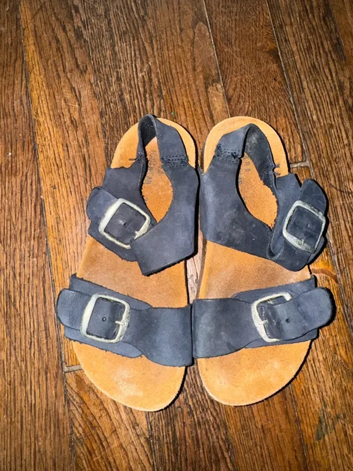 sandales Zara taille 28 bon état