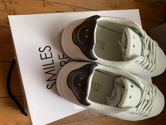 Baskets original smiley T 39 - photo numéro 3