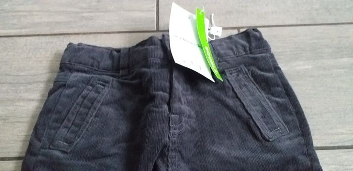 Pantalon Vertbaudet neuf - photo numéro 2