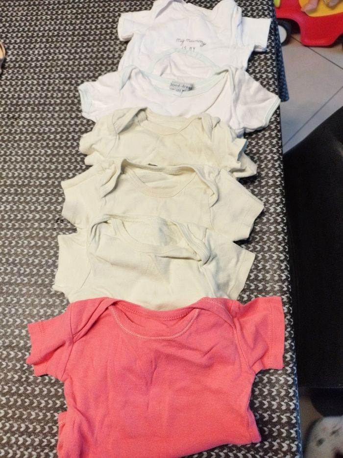 Lot de 6 bodies courtes manches