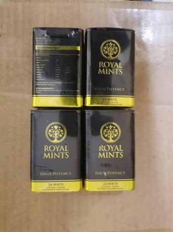 AUTHENTIQUE ROYAL MINTS CANDY DOCTEUR SECRET PASTILLES 4  BOITES 