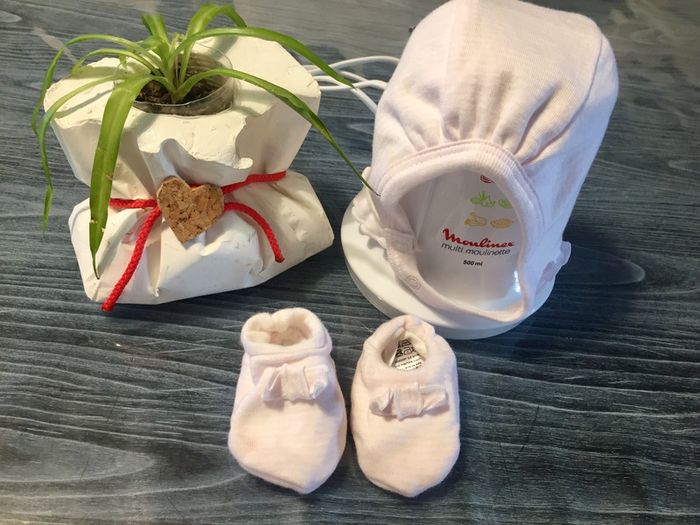 Bonnet et chaussons petit bateau taille 1 mois à leur 30€