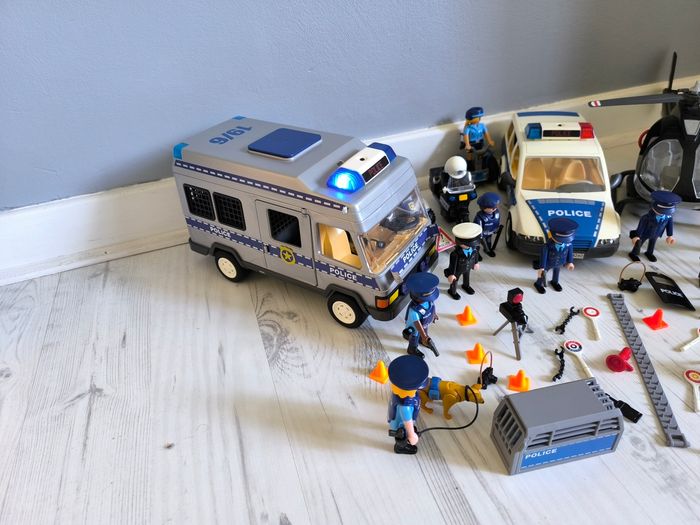 Lot de police playmobil - photo numéro 4