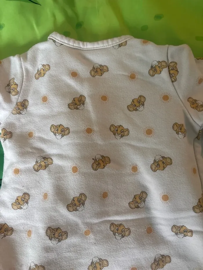 Pyjama polaire 3 mois disney + bavoir - photo numéro 4