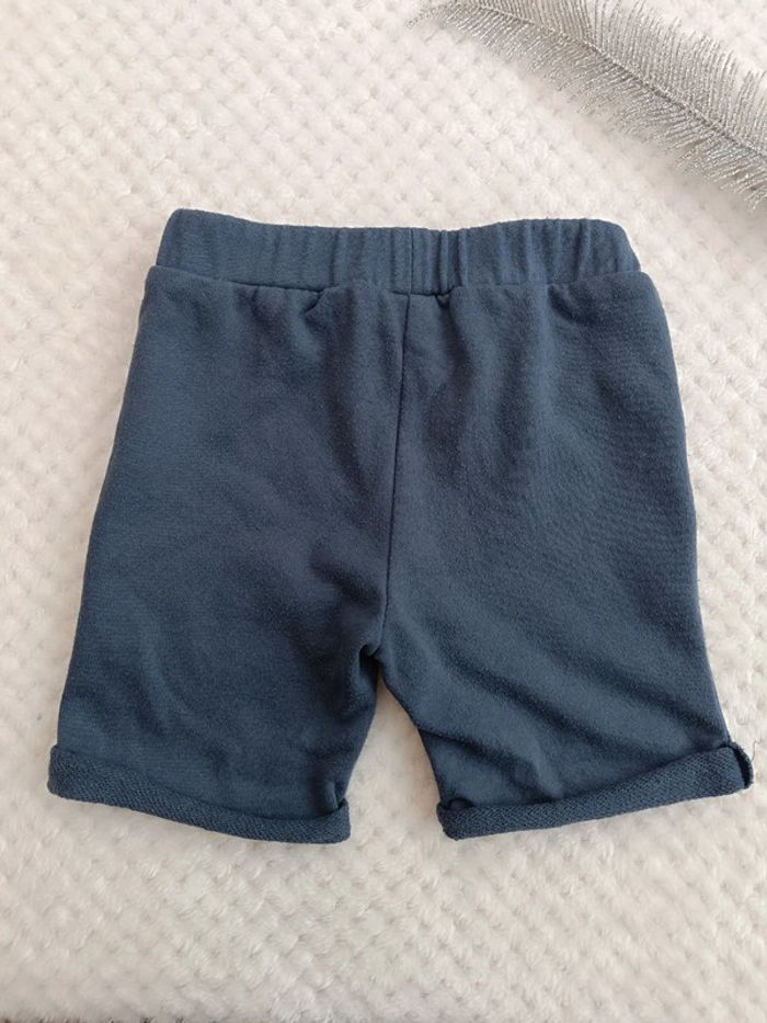 🔸Short bleu marine Mickey - Disney Baby 24M🔸 - photo numéro 3
