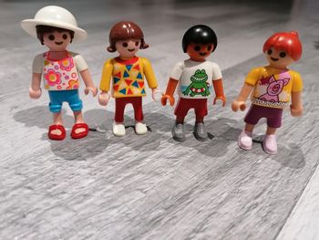 Lot 4 Playmobil enfants 👧🏻