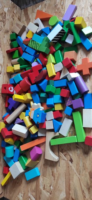 Lot formes en bois pour construction