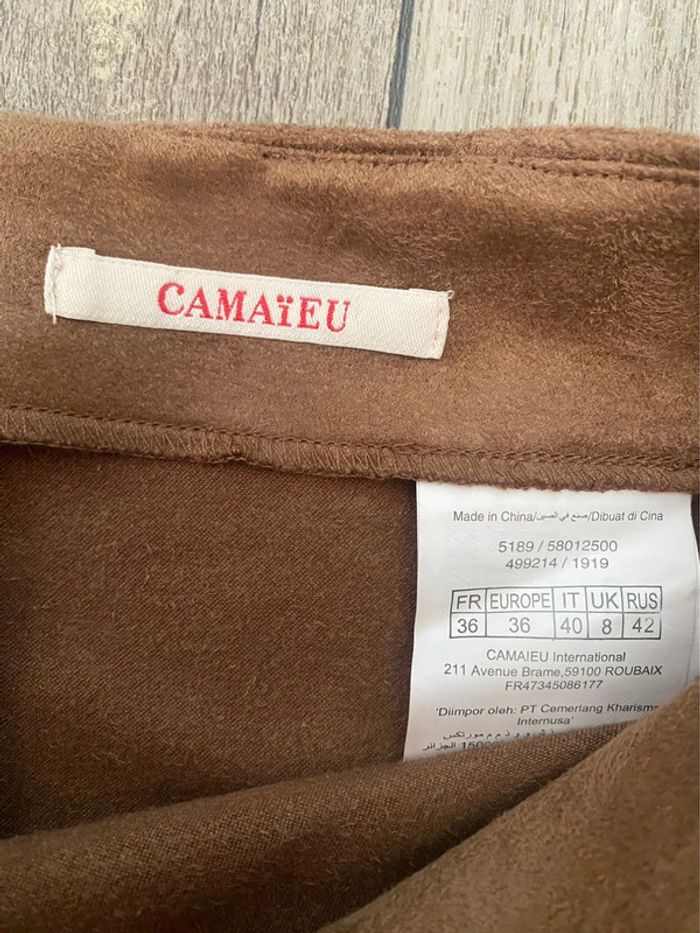 Jupe courte - photo numéro 3