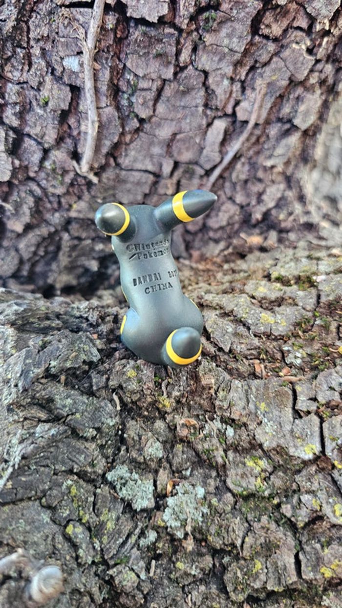 Super figurine Pokemon Nintendo finger puppet noctali - photo numéro 3