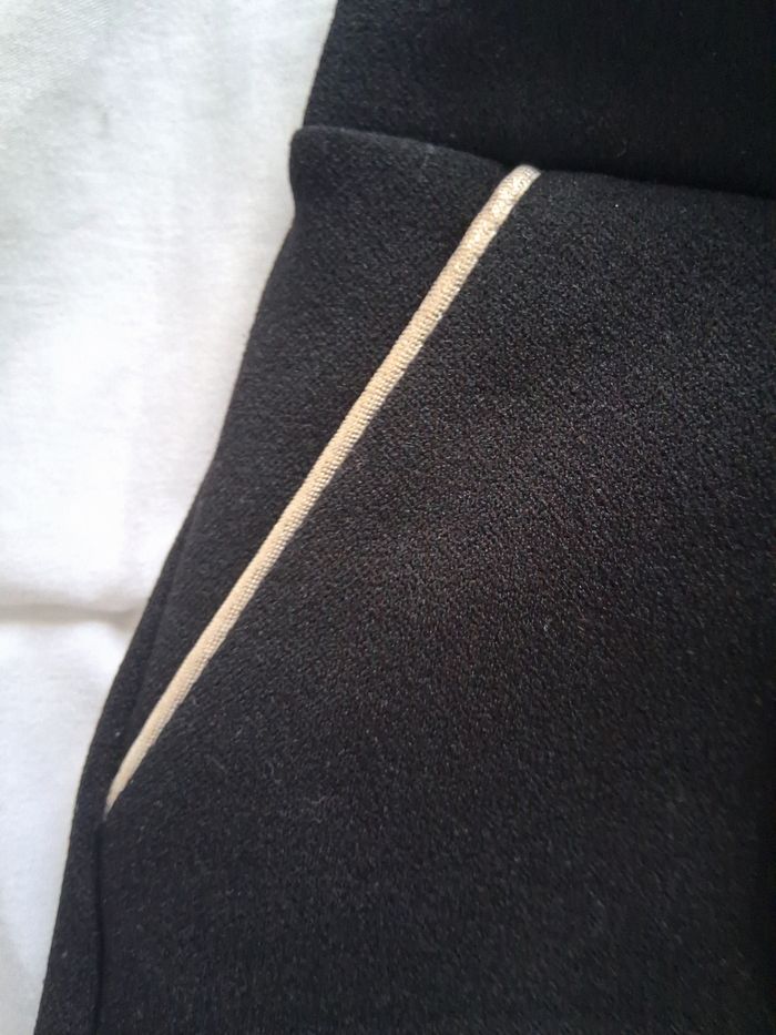 Short noir - photo numéro 4