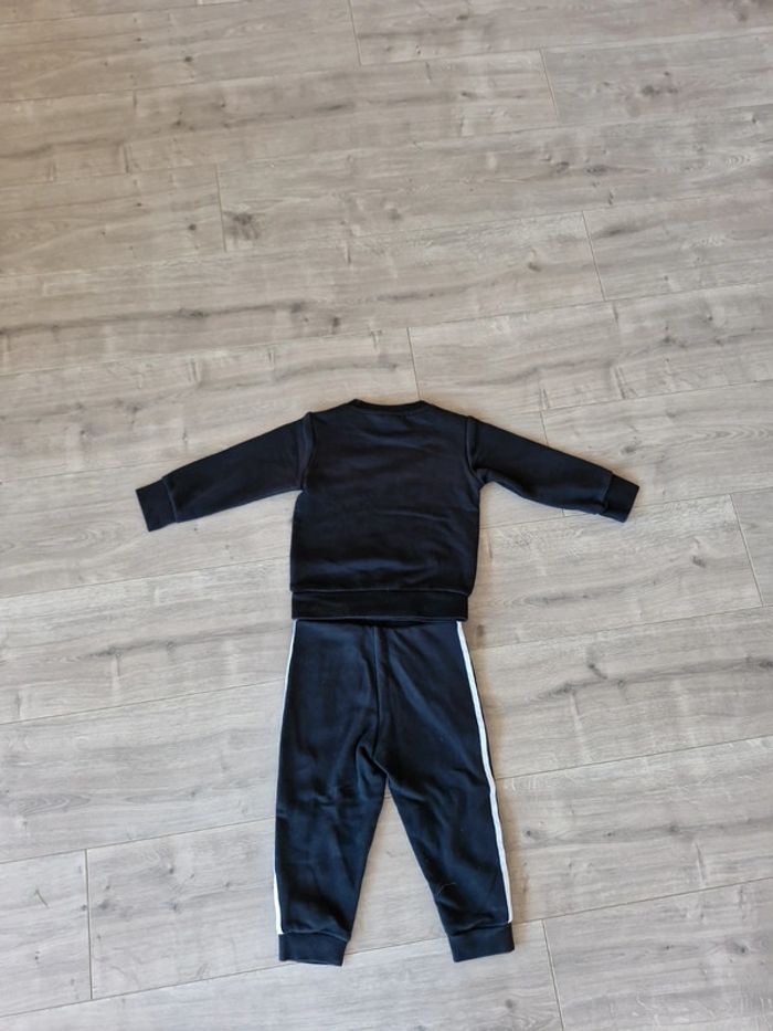 Ensemble jogging Adidas 2-3ans - photo numéro 4