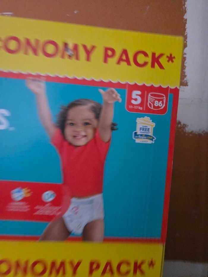 172 couches pampers baby dry taille 5 pants - photo numéro 2