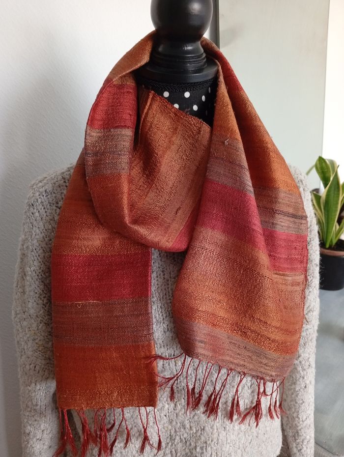 Écharpe à rayures tons orange
