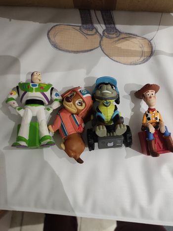 Lot 4 tonies réservé