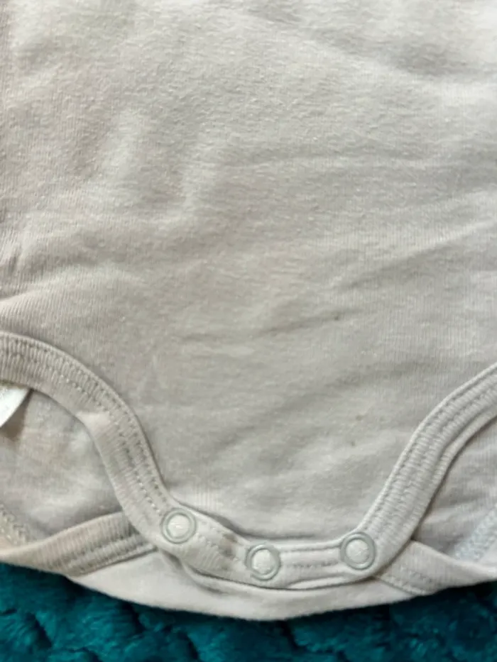 Lot de 3 bodys manches longues – 6 mois - photo numéro 6