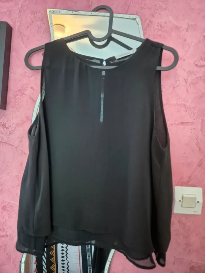 T-shirt noir Terranova